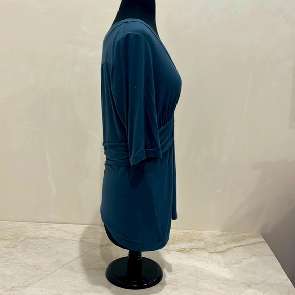 BCBG Saria Slate Blue/Gray Layered V-Neck Top w/ Buttons, Size Large - Picture 6 of 9